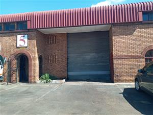 T5 - 295m² - Factory/Warehouse/Distribution Space To Let