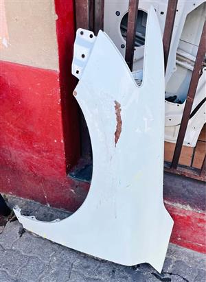 LEXUS CT 200 fender 2013