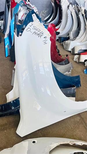 Isuzu D-Max fender
