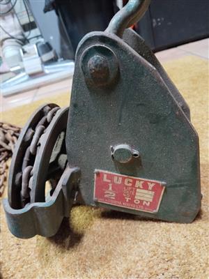 Chain block half ton good working condition