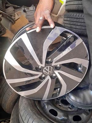 Polo tsi and R line rins and tyres