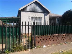 House For Sale in Rosettenville