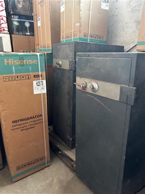 4 x Safes for sale.Bargain sold as a parcel lot.offers considered