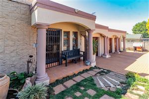 Beautiful 3 bedroom house in Edleen