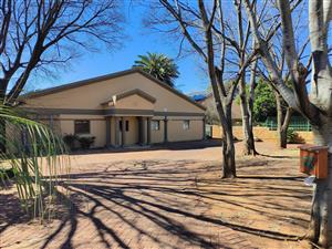 23 Bedroomed House For Sale!!! calling on Investors Investment Property in Kanonierspark