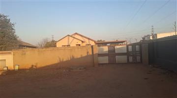 Stunning 3 Bedrooms House To Rent in Soshanguve VV