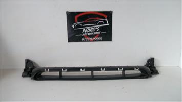Mini Cooper Countryman (R60) upper grille