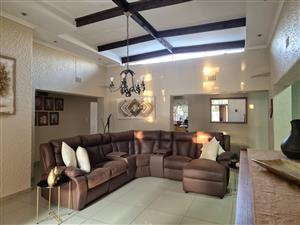 An Entertainers Dream Home FOR SALE in Kenleaf