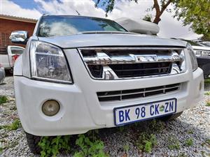 2013 Isuzu kb300  125000km