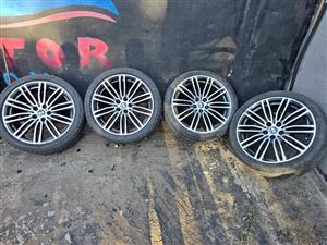2018 BMW 520D G30 WHEELS AND TYRES