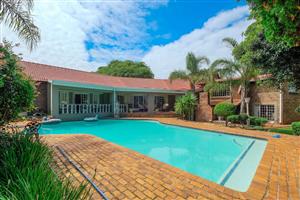 House For Sale in Ruimsig