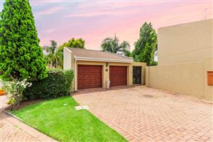 Cluster For Sale in Douglasdale