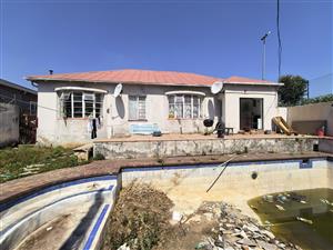 Spacious 3-bedroom, 2-bath house