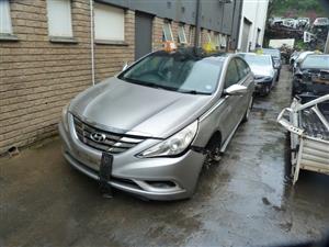Hyundai Sonata GLS 2.4 Petrol AT G4KE Silver-2012 SPARESBOYZ STRIPPING