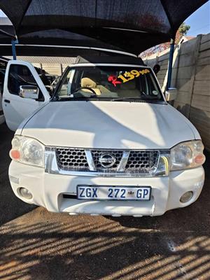 Nissan Hardbody D/C