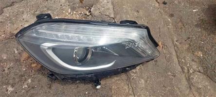 Mercedes  A176 intelligent headlight