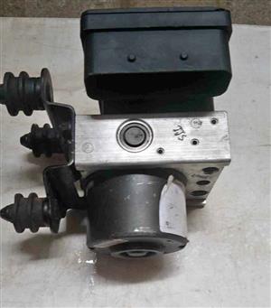 VW Golf 5 abs pump