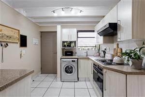 Apartment For Sale in Lonehill