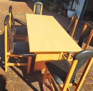 6 SEATER DINING SET - GREAT VALUE