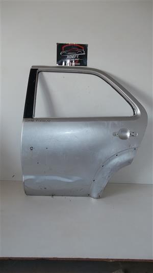 Toyota Fortuner left rear door
