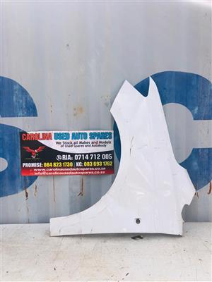 VW Caddy left side front fender with marker lamp (2020)