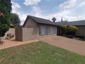 Modern & Spacious 6-Bedroom Family Home for Sale in Randhart, Alberton