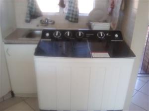 Russell Hobbs top loader washing machine one month old