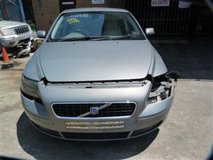 Volvo S40 T5 Manual - 2004 STRIPPING FOR SPARES