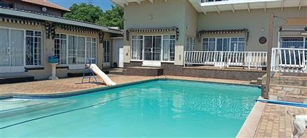 Spacious 4 Bedroom for Rent - Sunnyridge