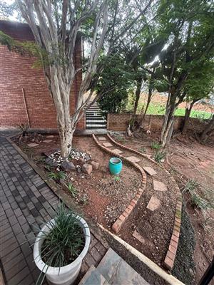 Three bedroom duplex for rent by owner in the prestigious Waterkloof namely Val 