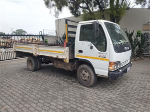 Isuzu NPR 300 dropside