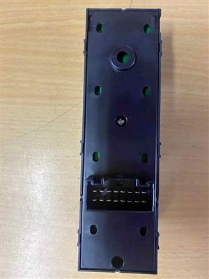 HYUNDAI IX35 WINDOW MASTER SWITCH