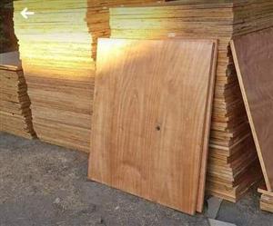 Plywood Boards 1.1 x 1.1 x 25mm