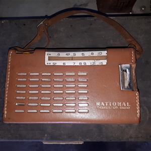 Vantage SW MW Radio