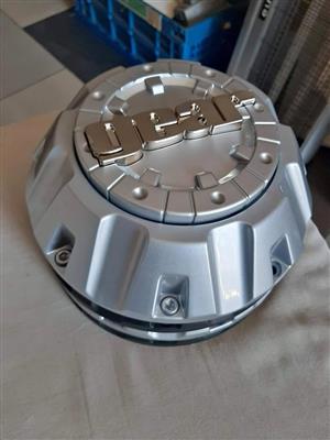 WHEEL CAPS. X2 black and x2 silver  R150 each pick up Bramley Sandton