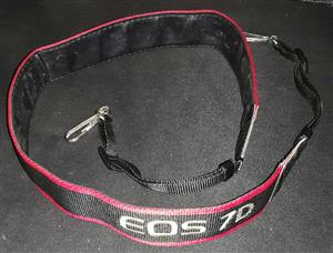 Canon Genuine EOS 7D Strap  - Mint condition -