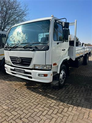 Nissan ud95 dropside