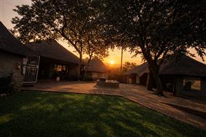 Bushveld Escape with Luxury Living & Abundant Wildlife