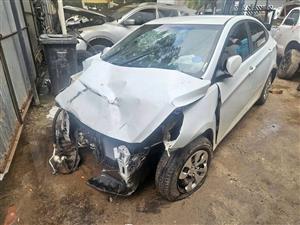 2015 HYUNDAI ACCENT 1.6 G4FC STRIPPING FOR SPARES