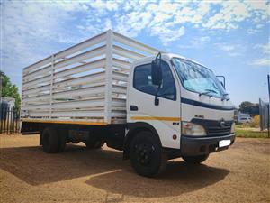 USED 2012 HINO 300 SERIES 814 TRUCK FOR SALE