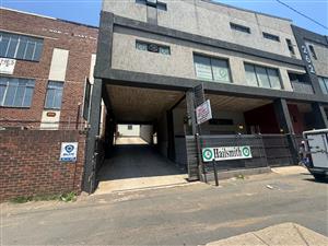 Mini- warehouse in A-Grade building to let on Chris Hani Road