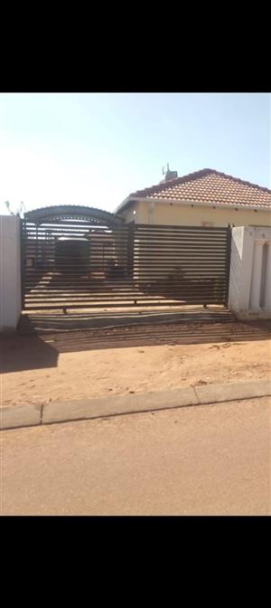 House For Sale in Southern Gateway