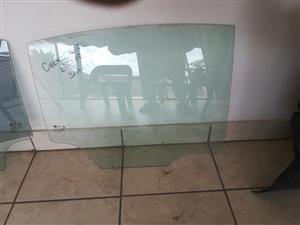 Chevy cruz right rear door glass original GM perfect
