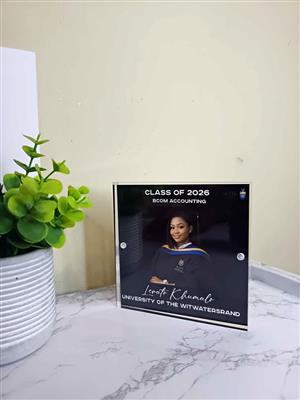 Graduation Personalisable 3D Glass Photo Frame