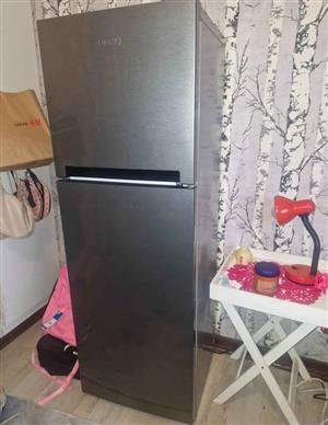 Deffy fridge 97% new.