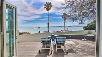 House For Sale in Gordons Bay Central