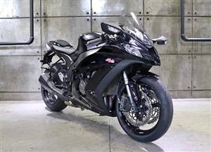 2011 Kawasaki ZX-10R ~ 11 000KM