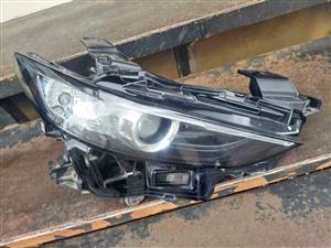 Mazda 3 right headlight 2020