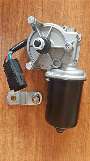 NP200 WIPER MOTOR. BRAND NEW. FOR VARIOUS OTHER CARS TOO.