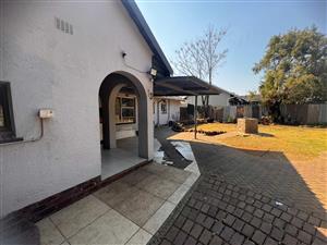 House For Sale in Brackenhurst Ext 2
